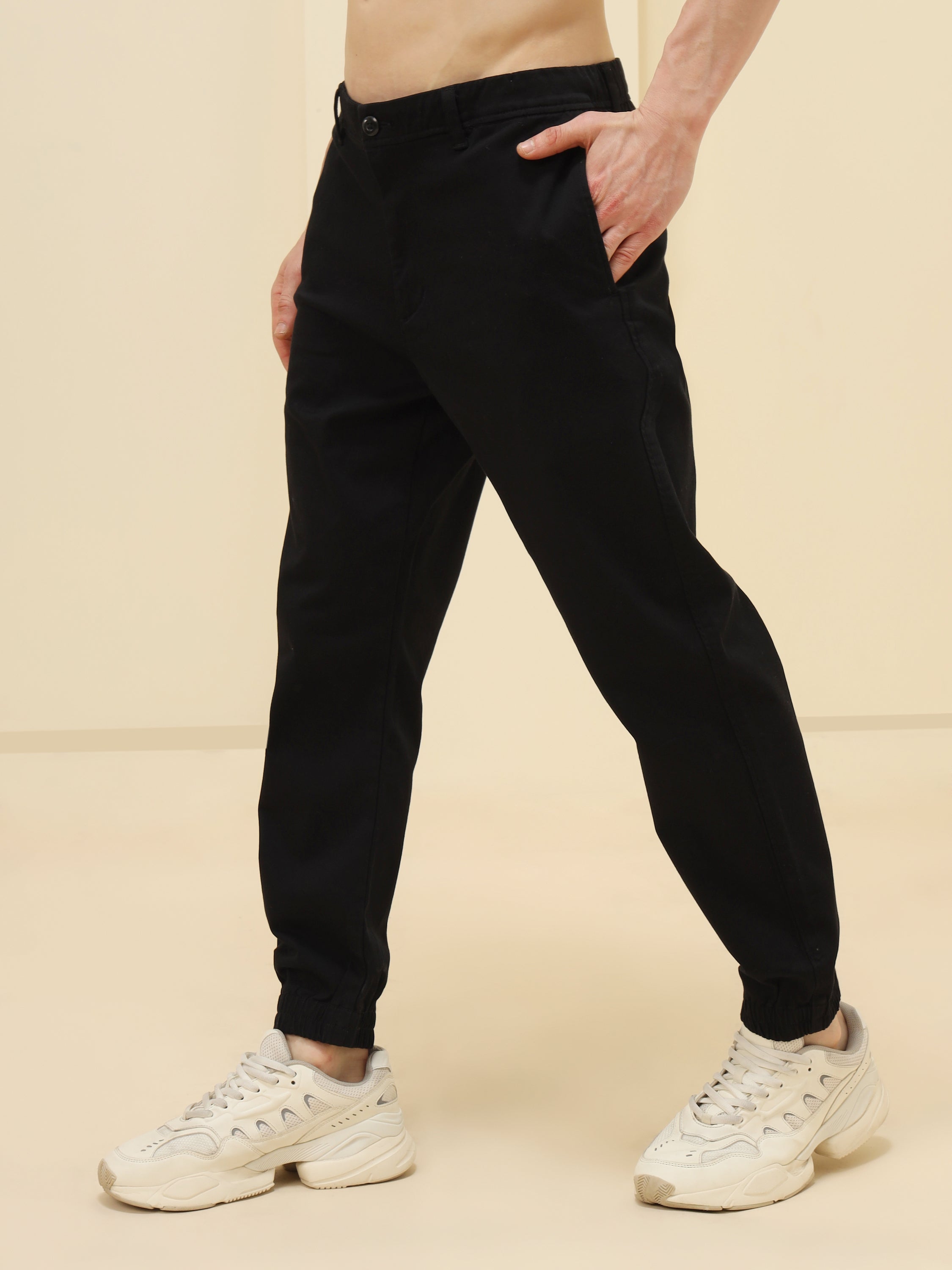 MEN BLACK STRETCH TWILL JOGGER PANT