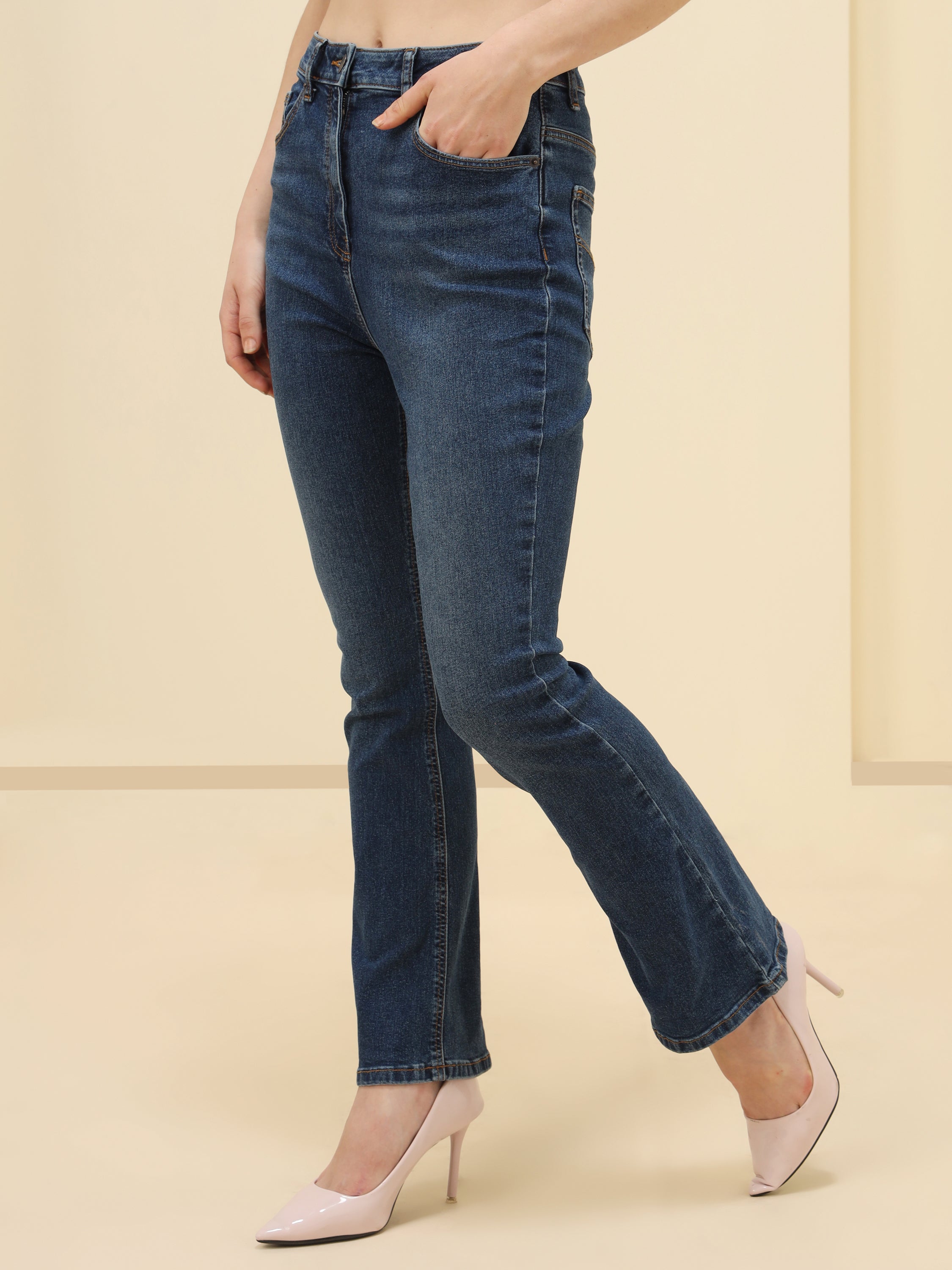 WOMEN BLUE STRETCH BOOT CUT JEANS