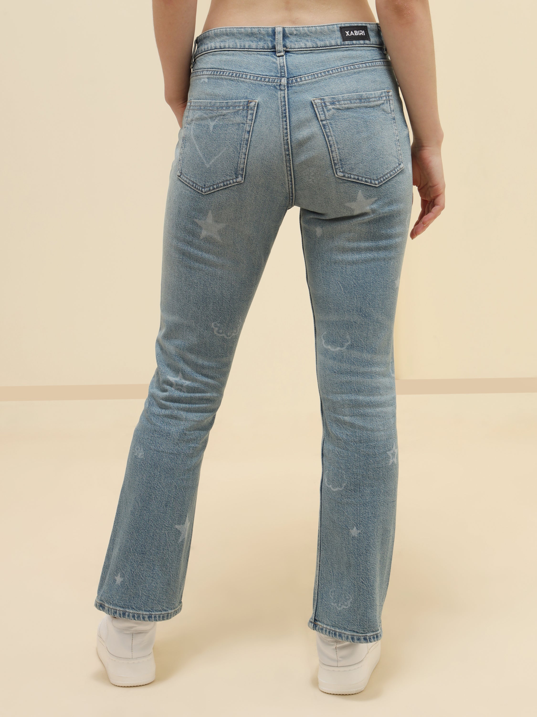 WOMEN BOOT CUT JEANS